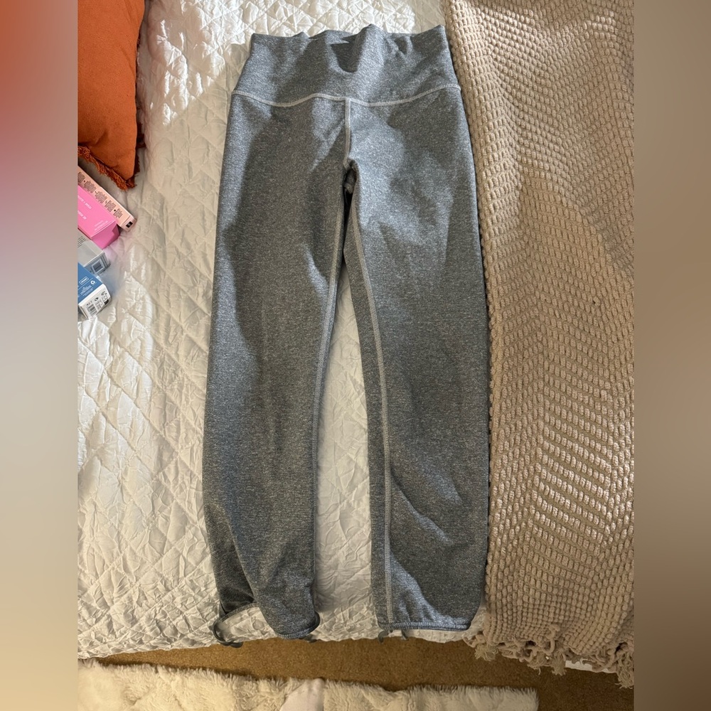 AERIE women’s tie bottom leggings - Small